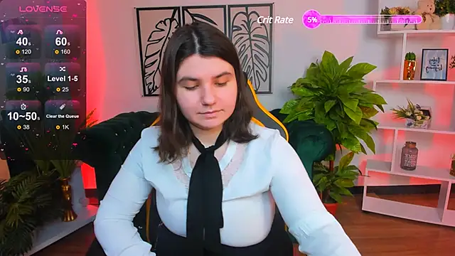 Viola  Shy online show from March 11, 2025, 9:37 pm