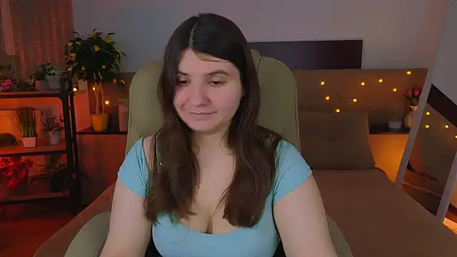 Viola  Shy online show from March 19, 2026, 9:19 pm