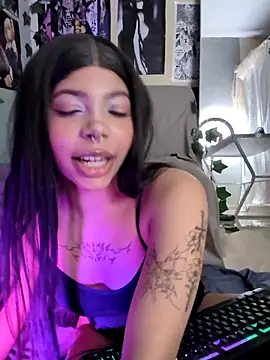 Lenakirbys online show from October 5, 2025, 7:17 am