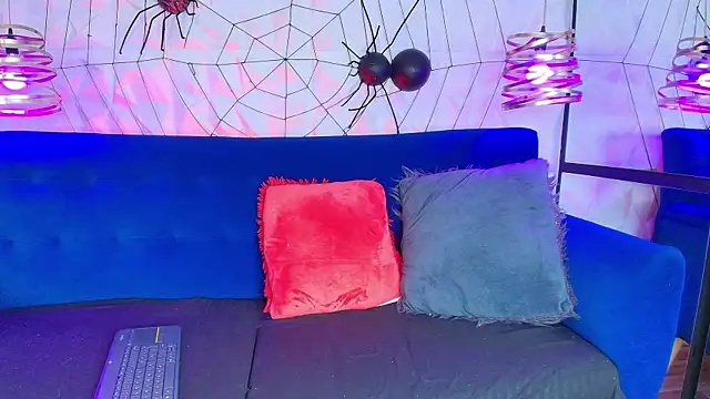 sarah banks1 online show from November 29, 2025, 3:20 am