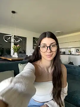 Wildberry  online show from April 18, 2026, 9:02 am