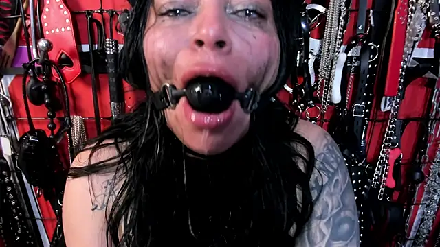 sadistic aradia online show from March 8, 2026, 2:04 am