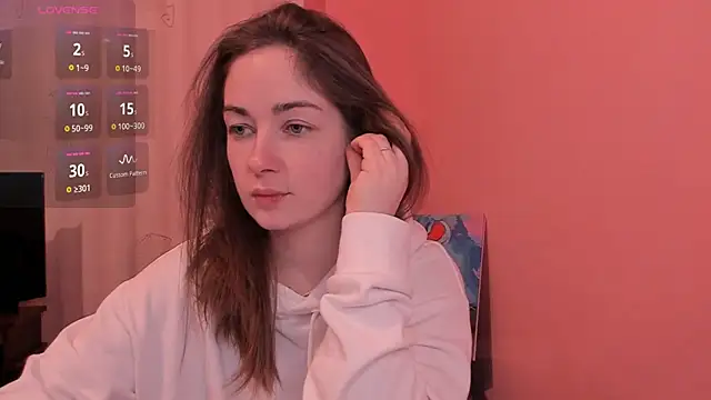 cClandesTina online show from March 5, 2025, 8:42 pm