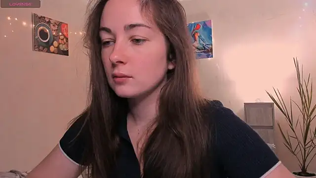 cClandesTina online show from November 13, 2025, 9:36 pm