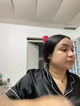 Pretty Isadora online show from March 20, 2025, 1:24 am