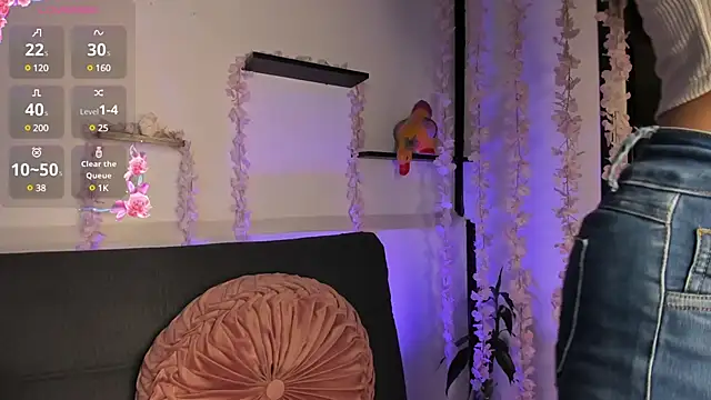 on tefa online show from February 4, 2025, 11:38 pm