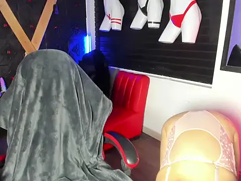 Amy hoy69 online show from April 11, 2026, 2:38 am