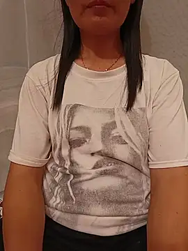 Snapshot of Asian_girl13 chatting on June 29, 2026, 1:44 pm Asian girl13 online show from June 29, 2026, 1:44 pm