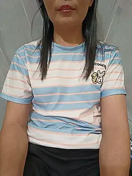 Snapshot of Asian_girl13 chatting on July 20, 2026, 1:46 pm Asian girl13 online show from July 20, 2026, 1:46 pm
