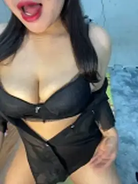 --Lyly-- online show from December 20, 2025, 3:13 am