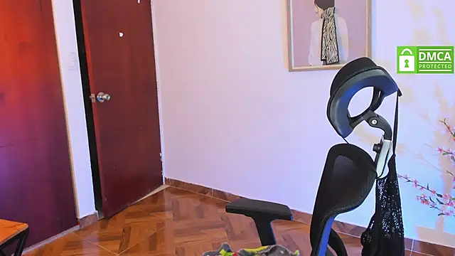 Chanelll Taylorr  online show from January 10, 2025, 9:34 am