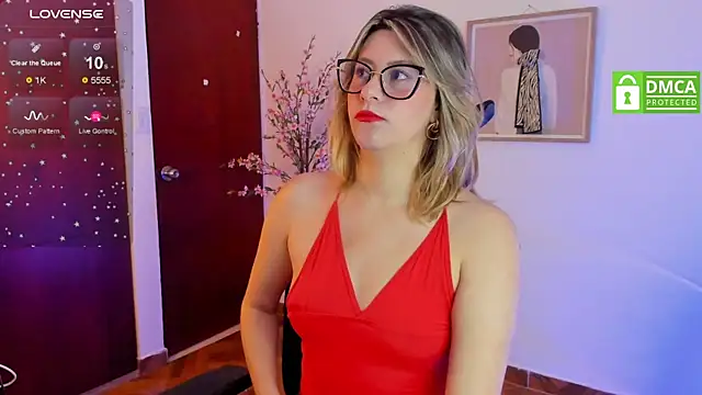 Chanelll Taylorr  online show from March 7, 2025, 3:18 pm