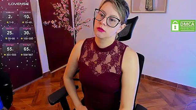 Chanelll Taylorr  online show from March 20, 2025, 4:20 pm