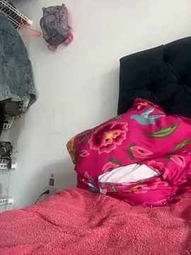 ZTahya online show from November 14, 2025, 8:18 pm