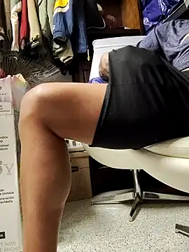 3prettyboy3 online show from October 13, 2025, 6:24 am