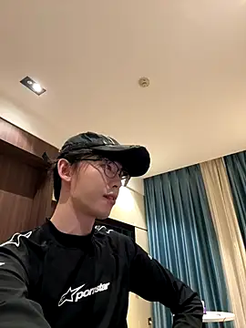 1a1a1alll online show from December 4, 2025, 3:10 pm