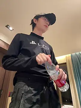 1a1a1alll online show from April 22, 2026, 3:35 pm