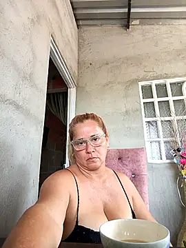 natally ross21 online show from September 26, 2025, 1:59 pm