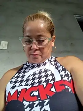 natally ross21 online show from April 16, 2026, 12:06 pm