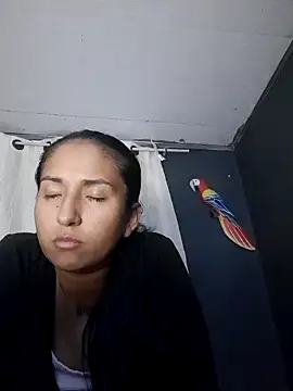 luna asss online show from April 25, 2026, 4:26 am