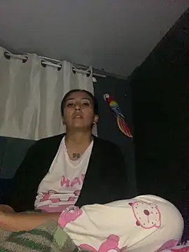 Snapshot of luna_asss chatting on June 5, 2026, 2:40 am luna asss online show from June 5, 2026, 2:40 am