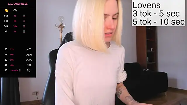 Sexy Sweets online show from October 29, 2025, 9:44 am