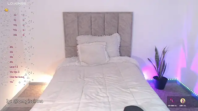  CINAMON 13  online show from February 6, 2025, 3:52 pm