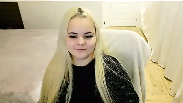 lovely-eyes online show from December 31, 2024, 1:26 am