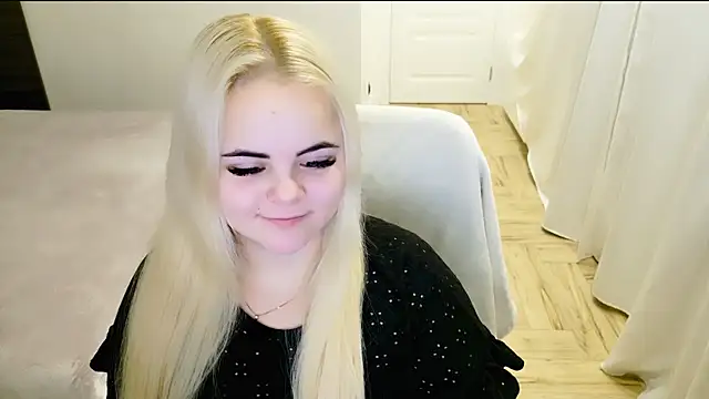 lovely-eyes online show from January 19, 2025, 9:55 pm