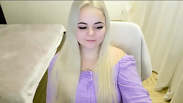 lovely-eyes online show from February 23, 2025, 3:45 am