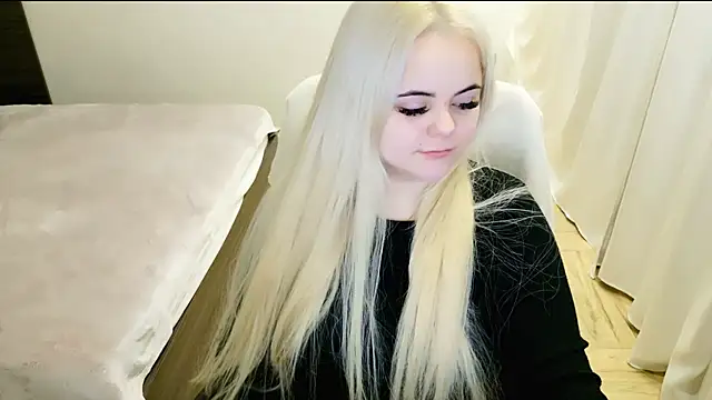 lovely-eyes online show from February 23, 2025, 10:20 pm