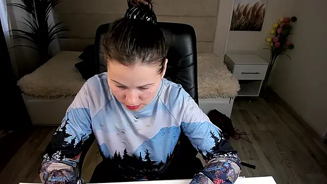 Dana  dom online show from February 24, 2025, 7:11 am