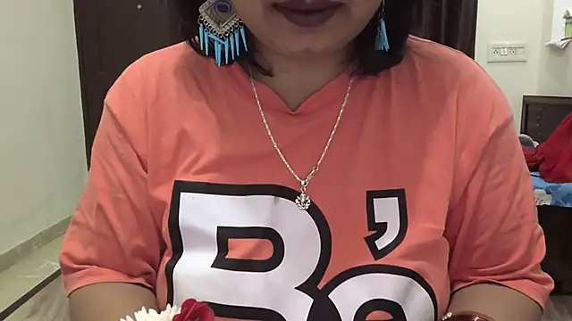 Gulaboo bhabi online show from March 6, 2025, 10:36 pm