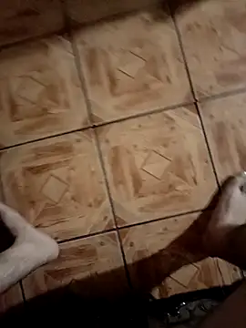 AvispaQlona online show from December 2, 2025, 11:04 am