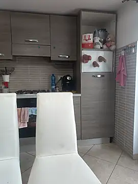 carolyne2023 online show from April 20, 2026, 7:22 am