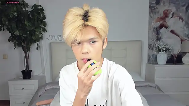 Snapshot of Felix_Rey chatting on September 15, 2025, 12:38 pm Felix Rey online show from September 15, 2025, 12:38 pm