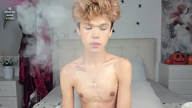 Snapshot of Felix_Rey chatting on October 18, 2025, 9:43 am Felix Rey online show from October 18, 2025, 9:43 am