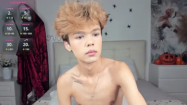 Snapshot of Felix_Rey chatting on October 25, 2025, 6:24 pm Felix Rey online show from October 25, 2025, 6:24 pm