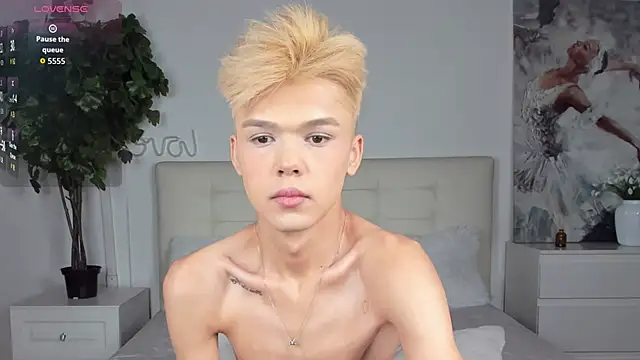 Snapshot of Felix_Rey chatting on November 11, 2025, 4:18 pm Felix Rey online show from November 11, 2025, 4:18 pm