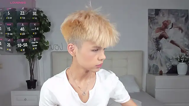 Snapshot of Felix_Rey chatting on November 19, 2025, 5:57 pm Felix Rey online show from November 19, 2025, 5:57 pm