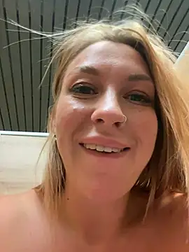 Sweet   Emily online show from December 10, 2024, 5:22 pm