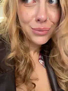 Sweet   Emily online show from January 28, 2025, 2:42 pm