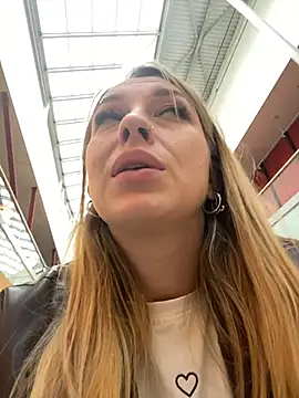 Sweet   Emily online show from September 25, 2025, 2:10 pm