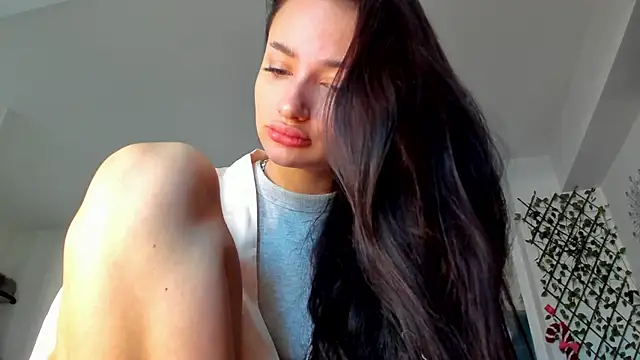 IreneVON online show from January 2, 2025, 7:12 am