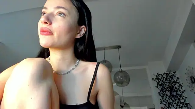 IreneVON online show from January 29, 2025, 5:09 am