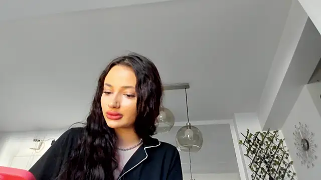 IreneVON online show from March 20, 2025, 5:35 am