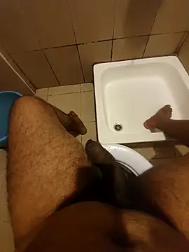 sexymallusexymale online show from February 18, 2026, 4:36 pm