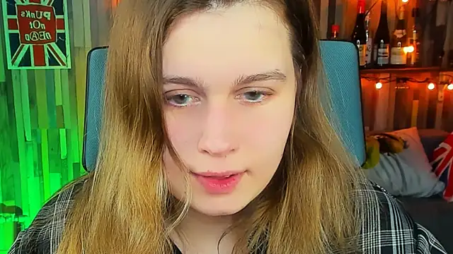 FioraMarmoris online show from January 18, 2025, 3:16 pm