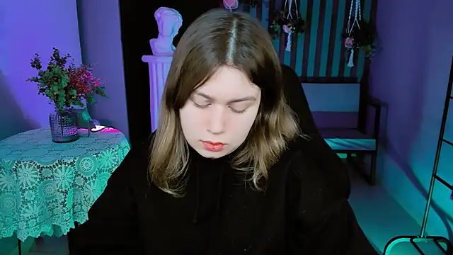 FioraMarmoris online show from January 25, 2025, 8:10 am