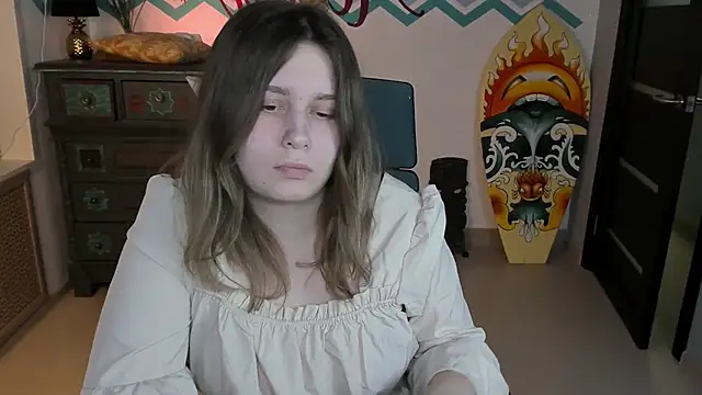 FioraMarmoris online show from February 14, 2025, 3:36 pm